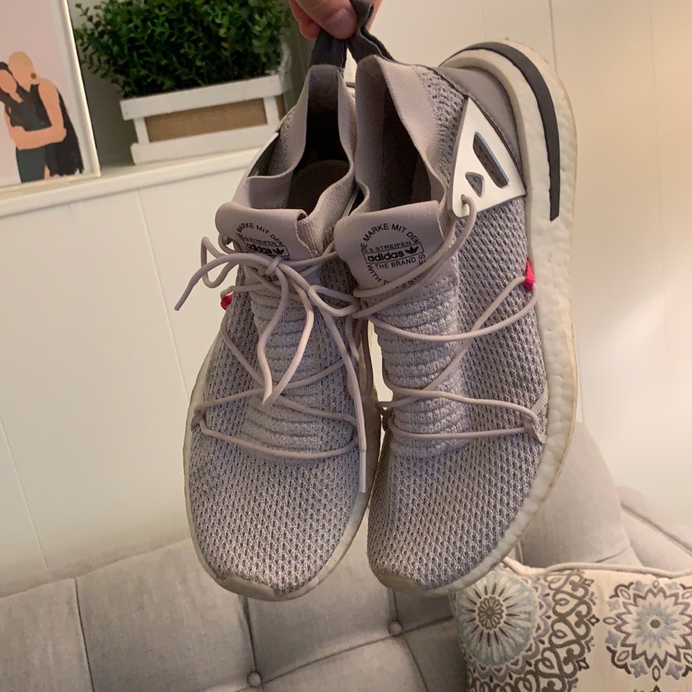 Silver/white adidas ultra boosts size 9.5